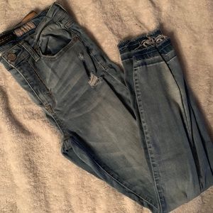 Aeropostale Distressed High-Waisted Jeggings